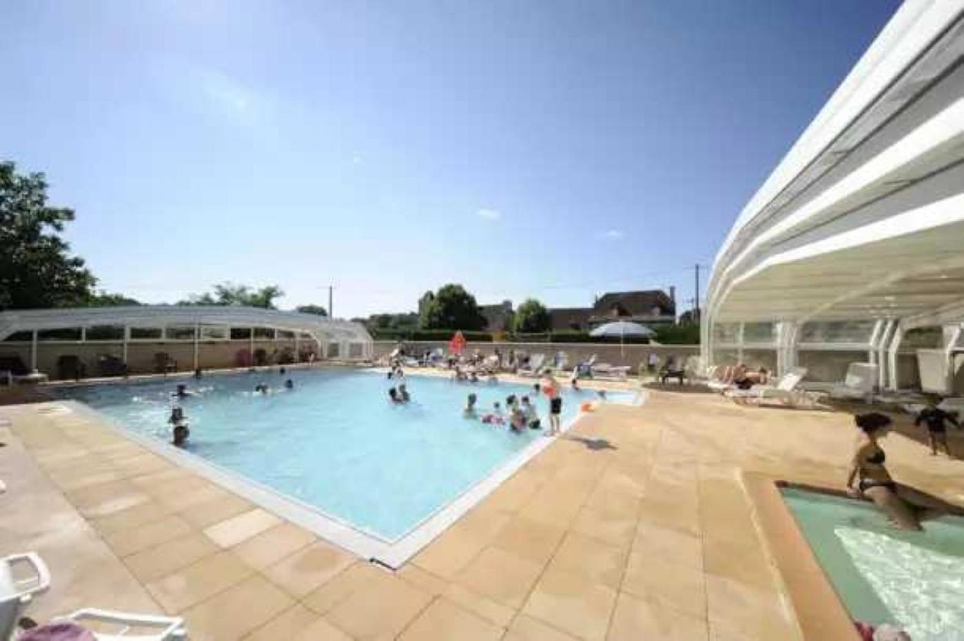 4 Etoiles - Piscine - Eed0fi Thegra