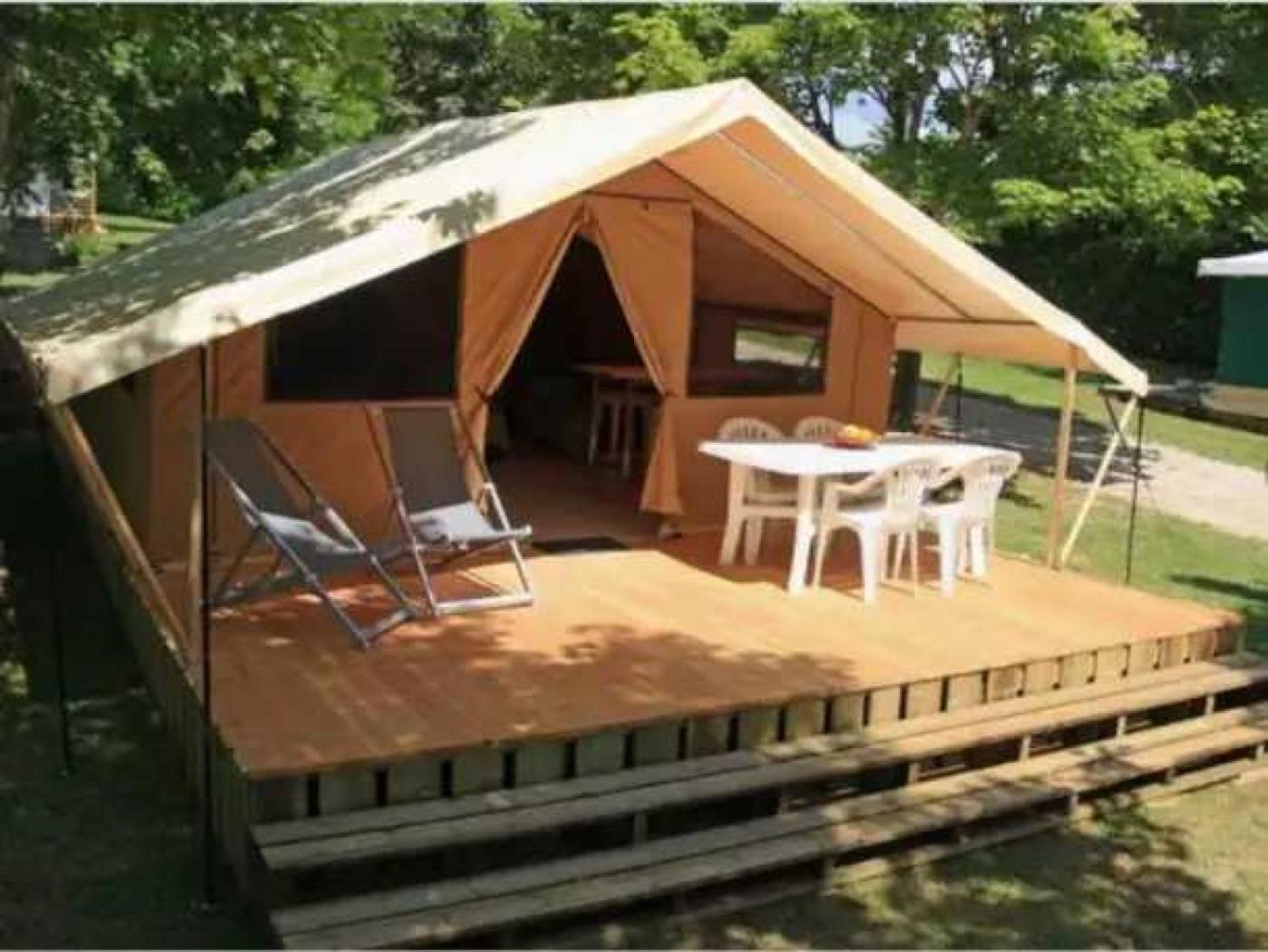 4 Etoiles - Piscine - Eed0fi
