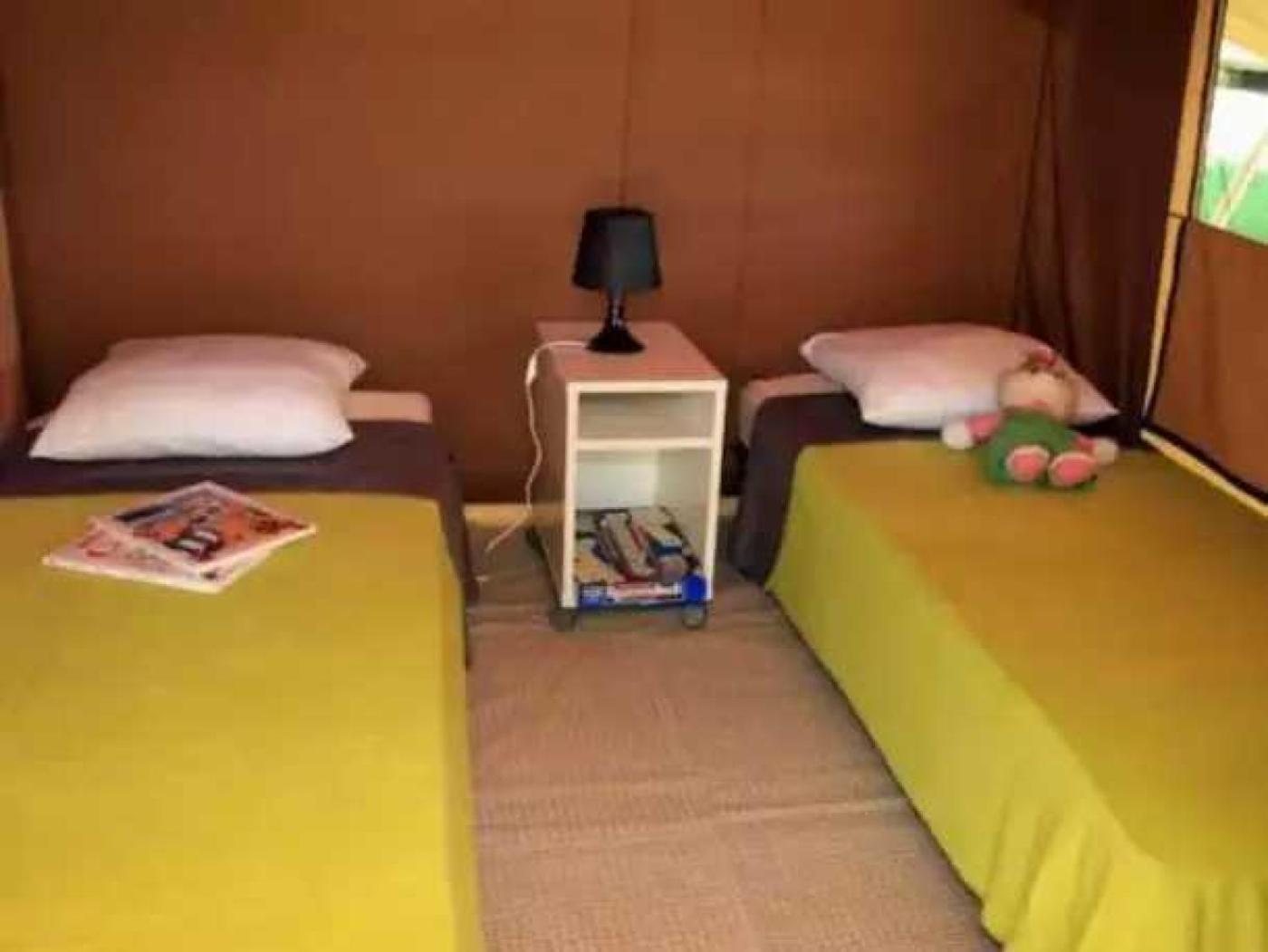 4 Etoiles - Piscine - Eed0fi Luxury tent