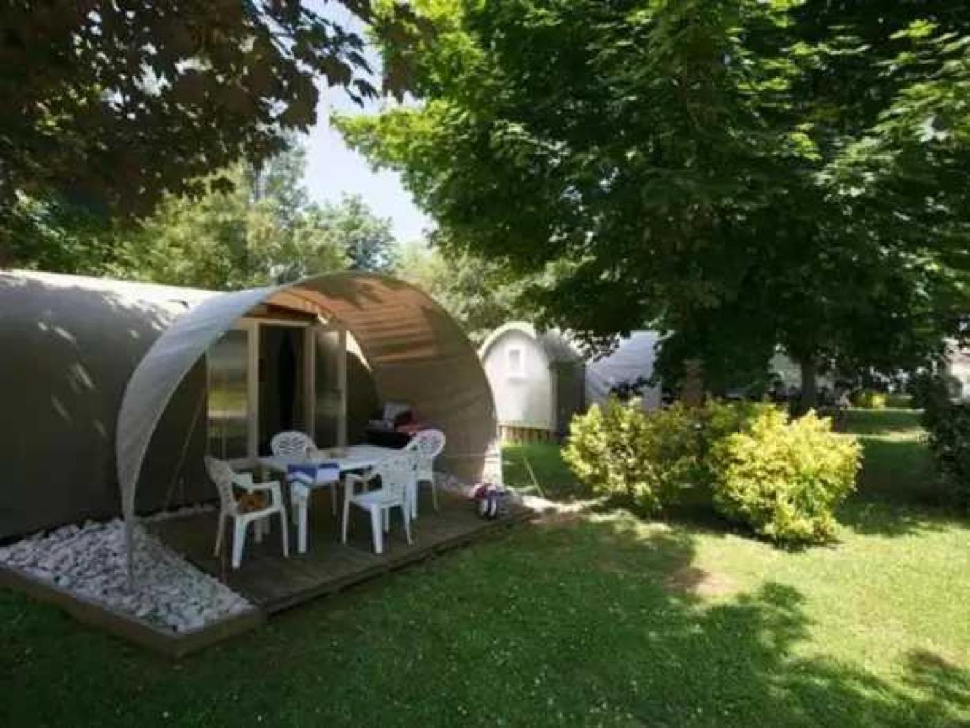 4 Etoiles - Piscine - Eed0fi *